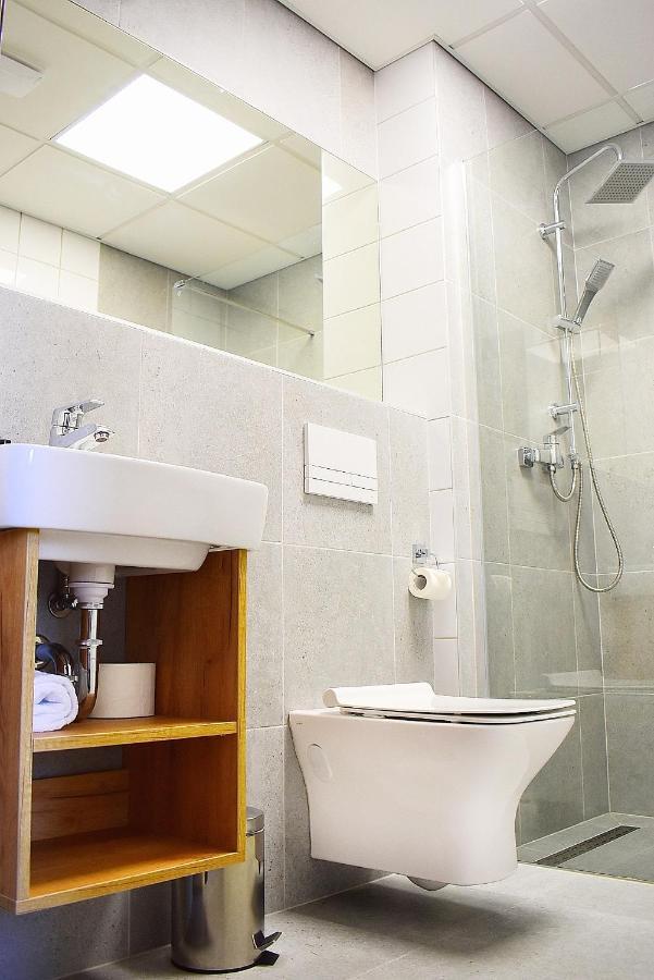 S7 Hotel Kielce Bagian luar foto